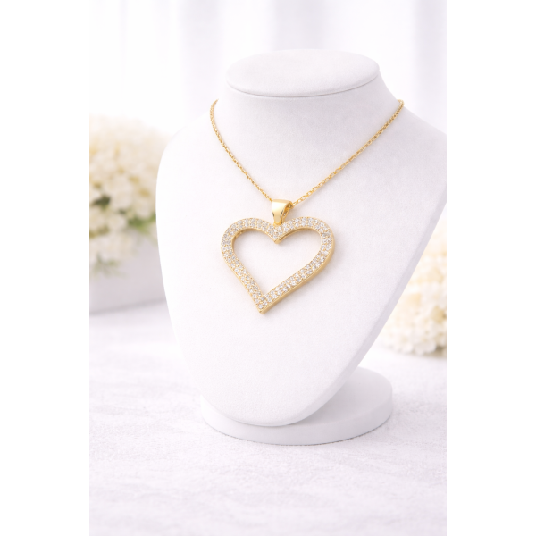 Collier chaîne avec pendentif cœur serti de diamants CZ